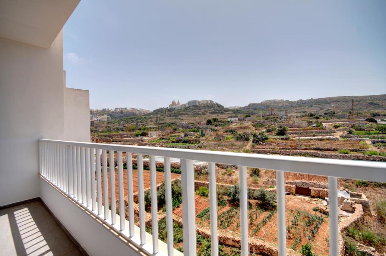 Beachfront Pretty Holiday Home Mellieha Luaran gambar